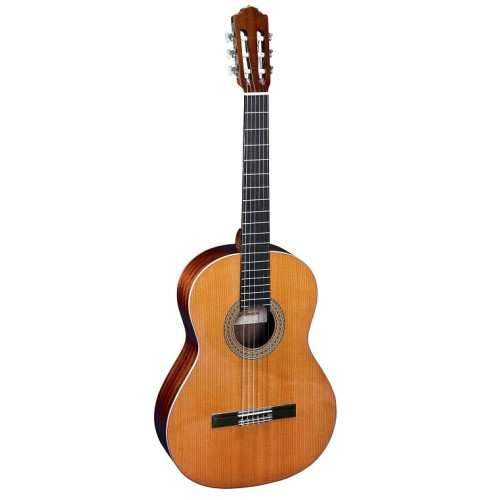 Классическая гитара Almansa 402